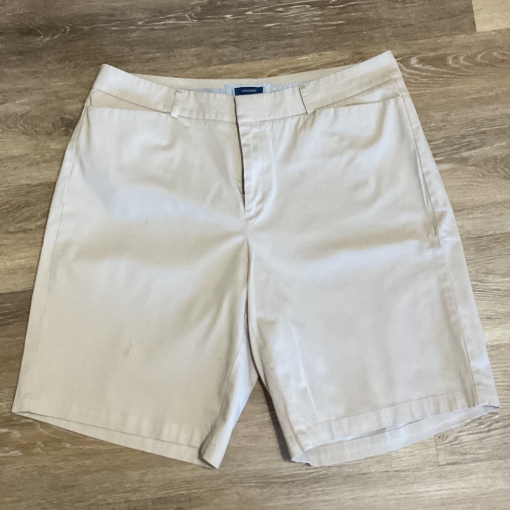 Dockers Women's Tan Shorts